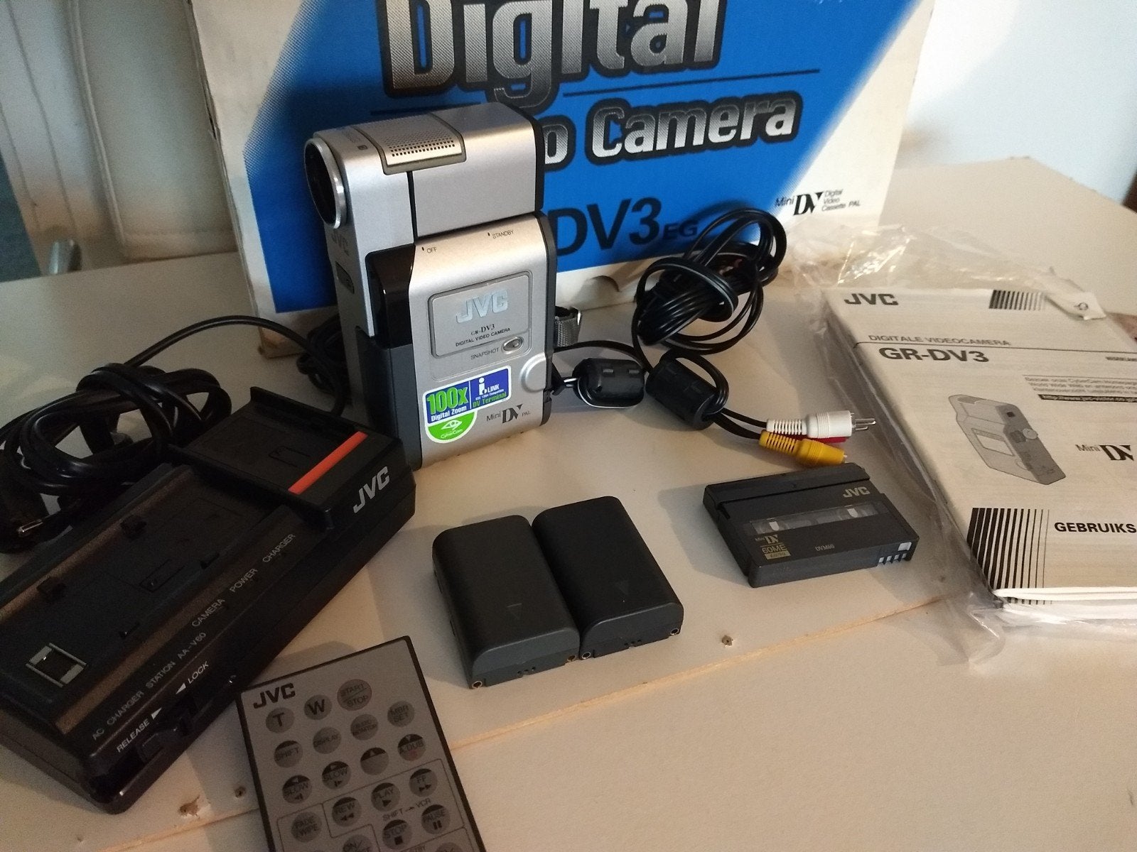 goede Jvc digitale MiniDv Videocamera compleet, Audio, Tv en Foto, Ophalen, Mini dv, JVC, 20x of meer
