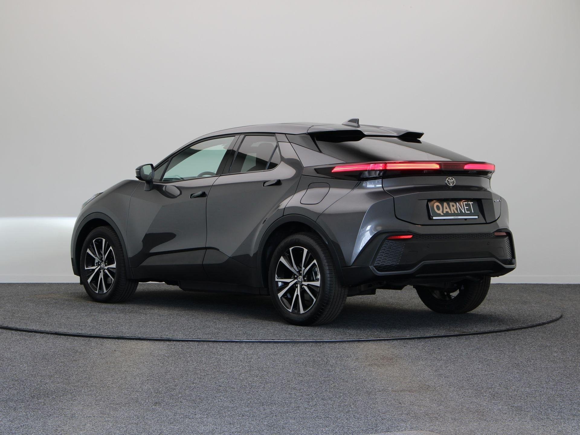 Toyota C-HR 2.0 Plug-in Hybrid 220 Dynamic | Warmtepomp | St, Auto's, Gebruikt, 4 cilinders, Plug-in hybride, Bedrijf