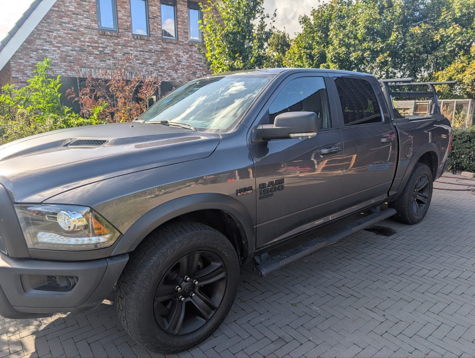 Dodge RAM Dodge RAM 2023 Grijs *BTW auto*, Automaat, Stof, 2556 kg, Origineel Nederlands