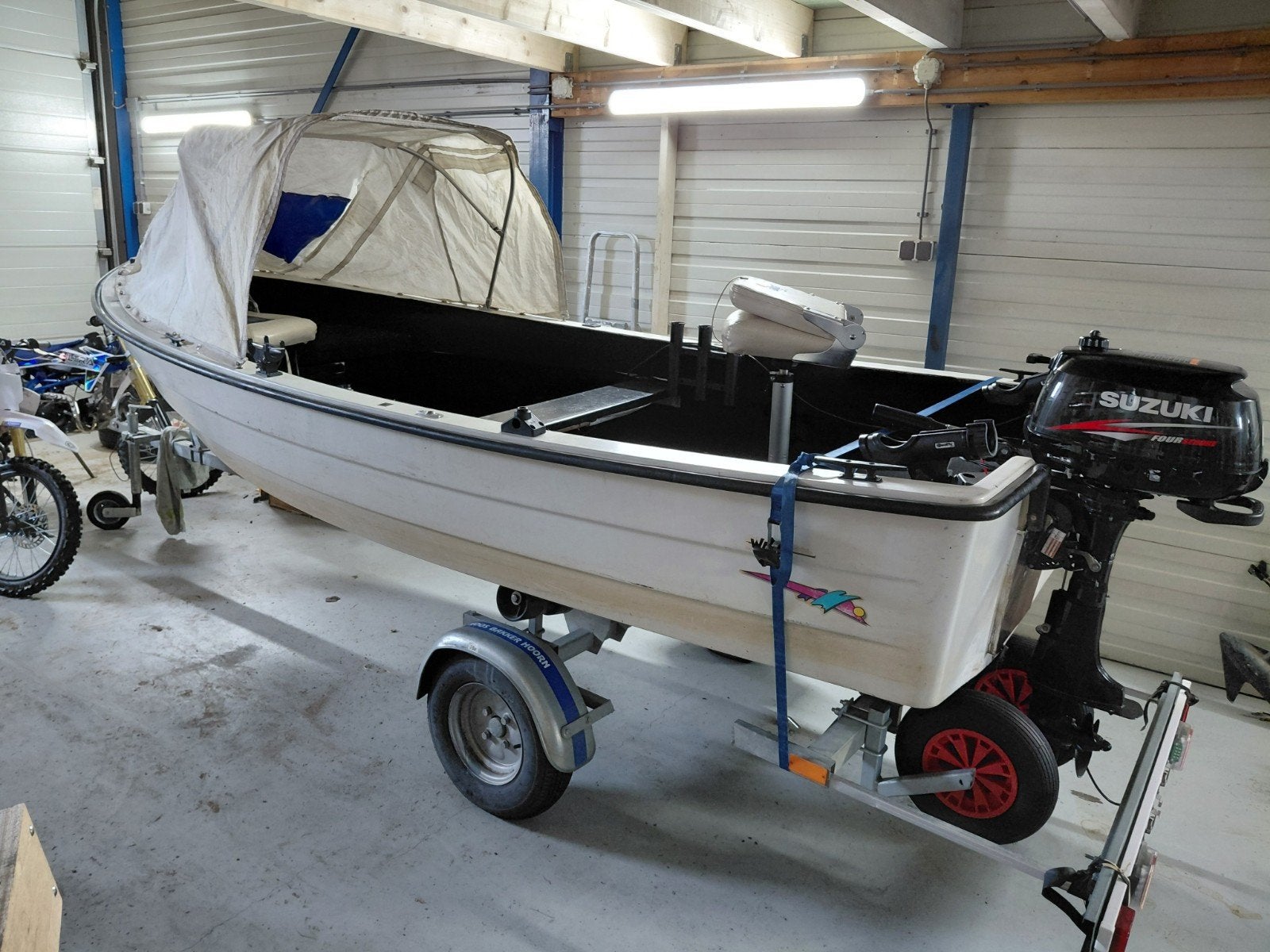 WATO Tour / visboot 4.20m + Suzuki 6 pk 4 takt motor  KOOPJE, Ophalen, Overige merken, 4 m, Tot 10 pk