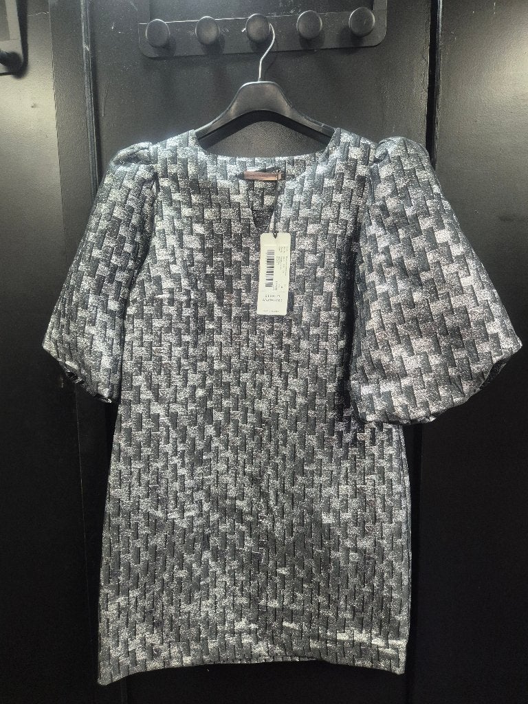 Nieuwe feestjurk van Studio Anneloes - m, Maat 38/40 (M), Galajurk, Studio Anneloes, Nieuw
