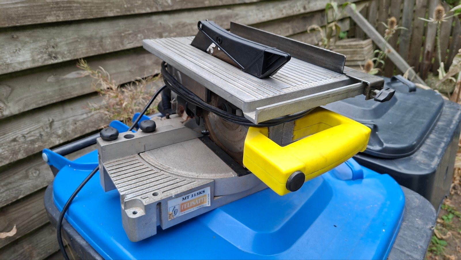 Comby afkort en schulpzaag, Doe-het-zelf en Verbouw, Gereedschap | Zaagmachines, Ophalen, Zo goed als nieuw, 30 tot 70 mm, 1200 watt of meer