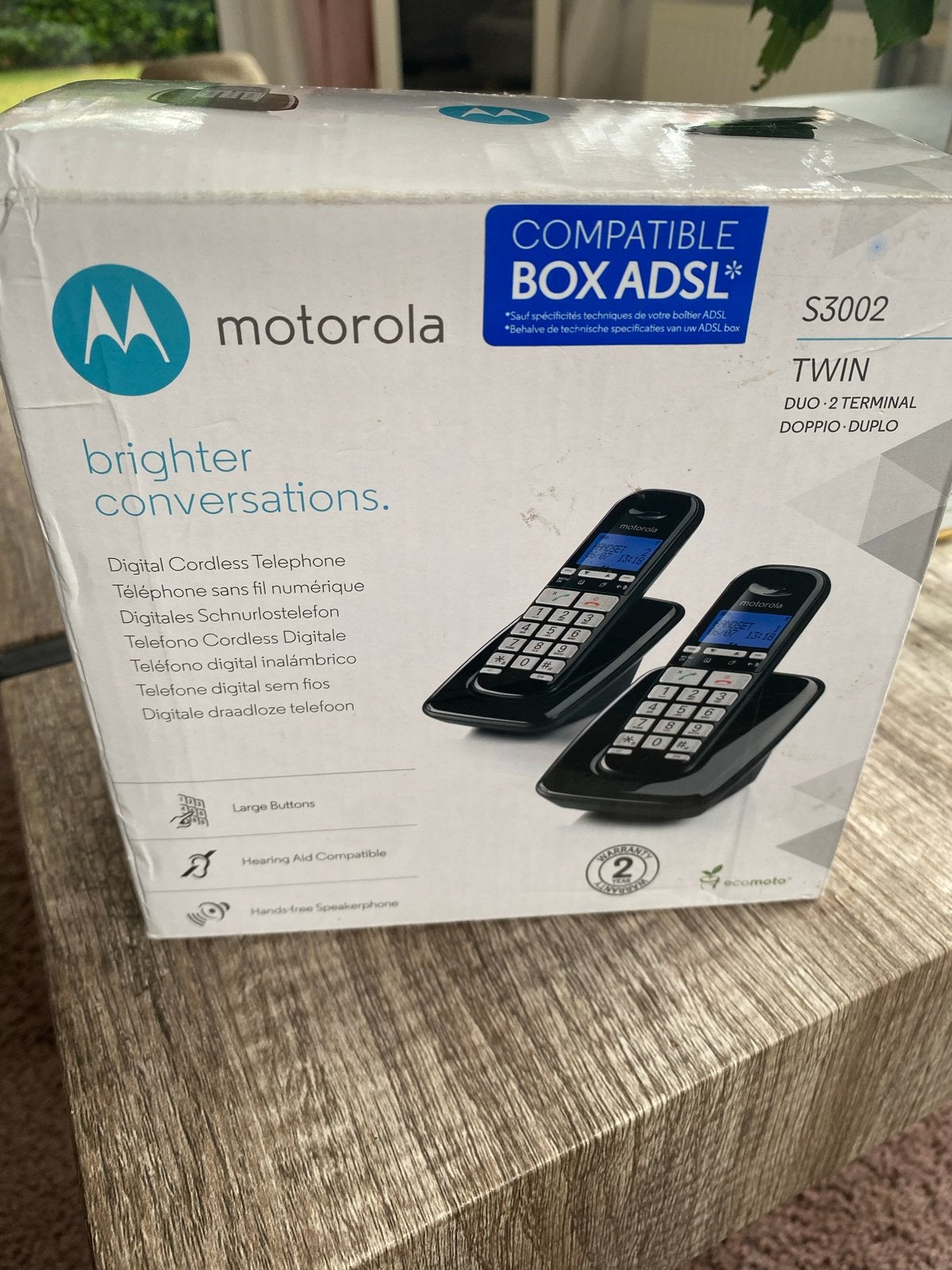 Nieuwe Motorola S3002 Twin draadloze telefoon met grote knop, Ophalen of Verzenden, Nieuw, 2 handsets