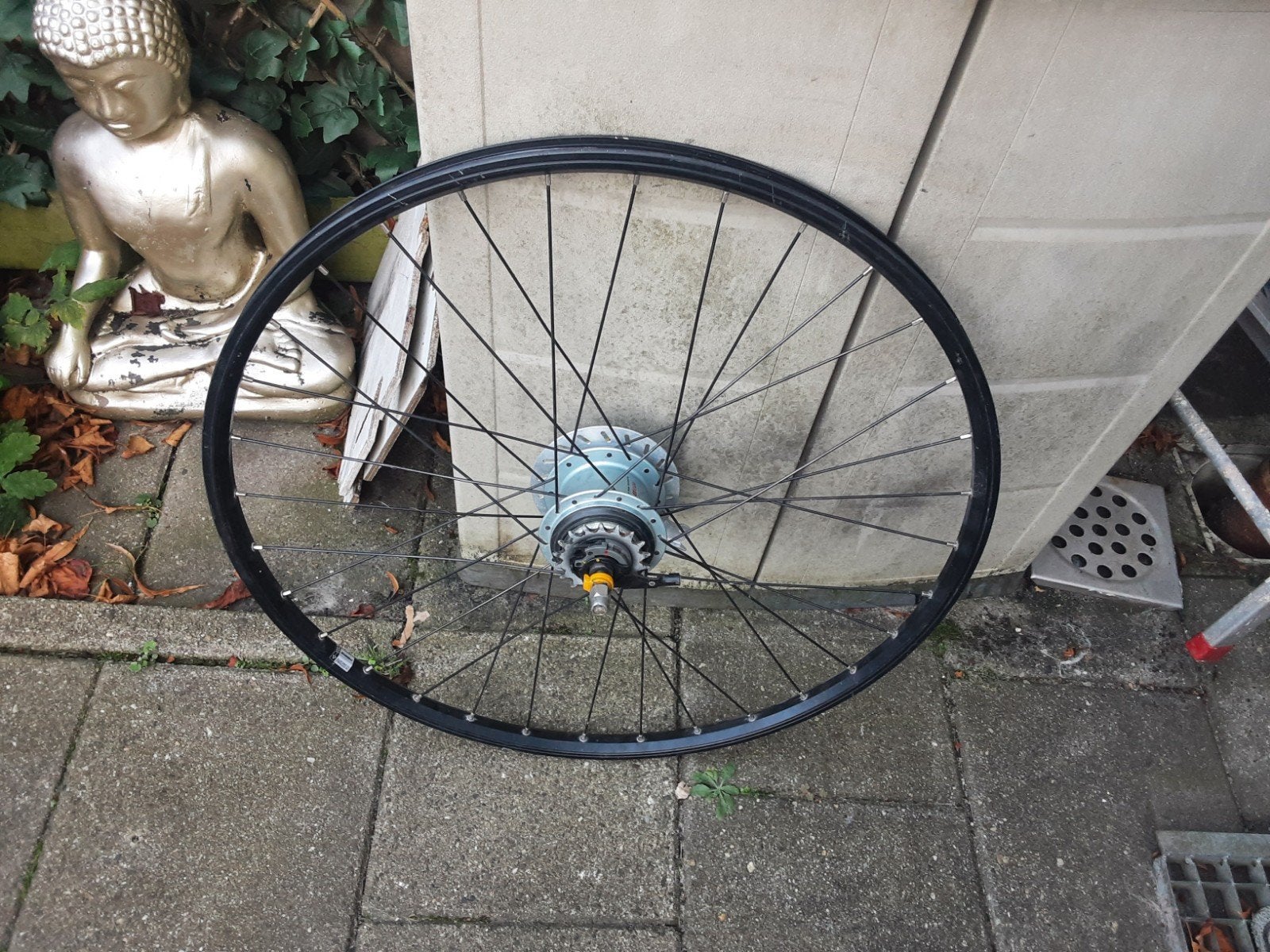 28 inch shimano nexus achterwiel, 8 speed,rollerbrake rem, Ophalen of Verzenden, Zo goed als nieuw, Shimano Nexus
