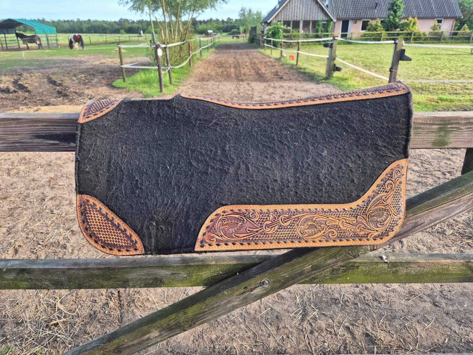 Westernpad vilt, Ophalen of Verzenden, Gebruikt