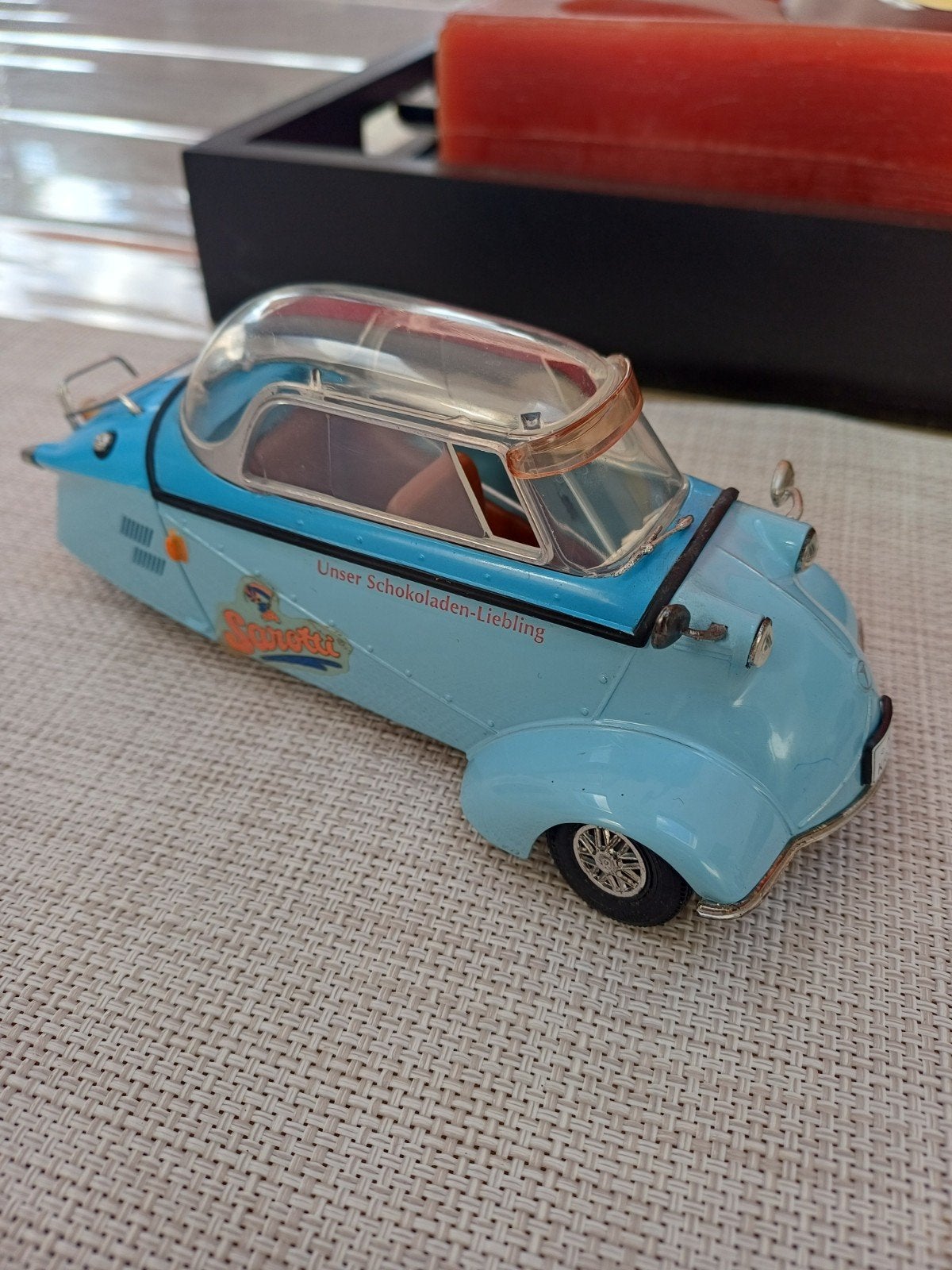 Revell Messerschmitt KR200 1/18 Diecast Model - Blauw, Ophalen of Verzenden, Zo goed als nieuw, Auto, Revell