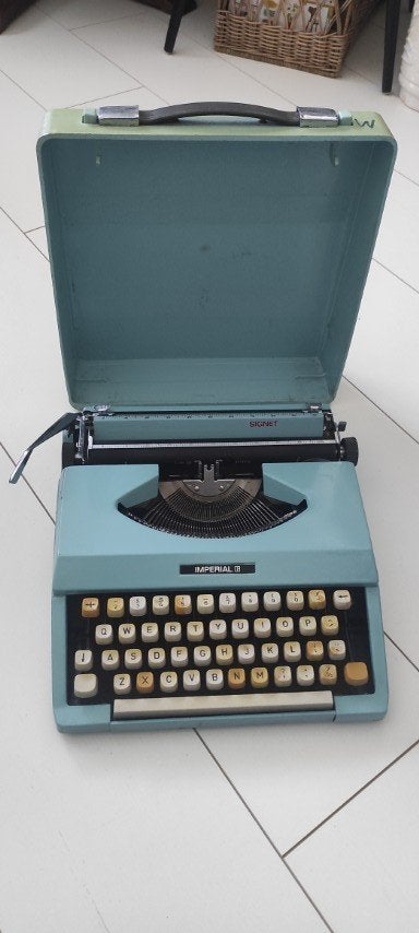 Vintage typemachine Imperial Japan lichtblauw, Diversen, Typemachines, Ophalen of Verzenden, Gebruikt