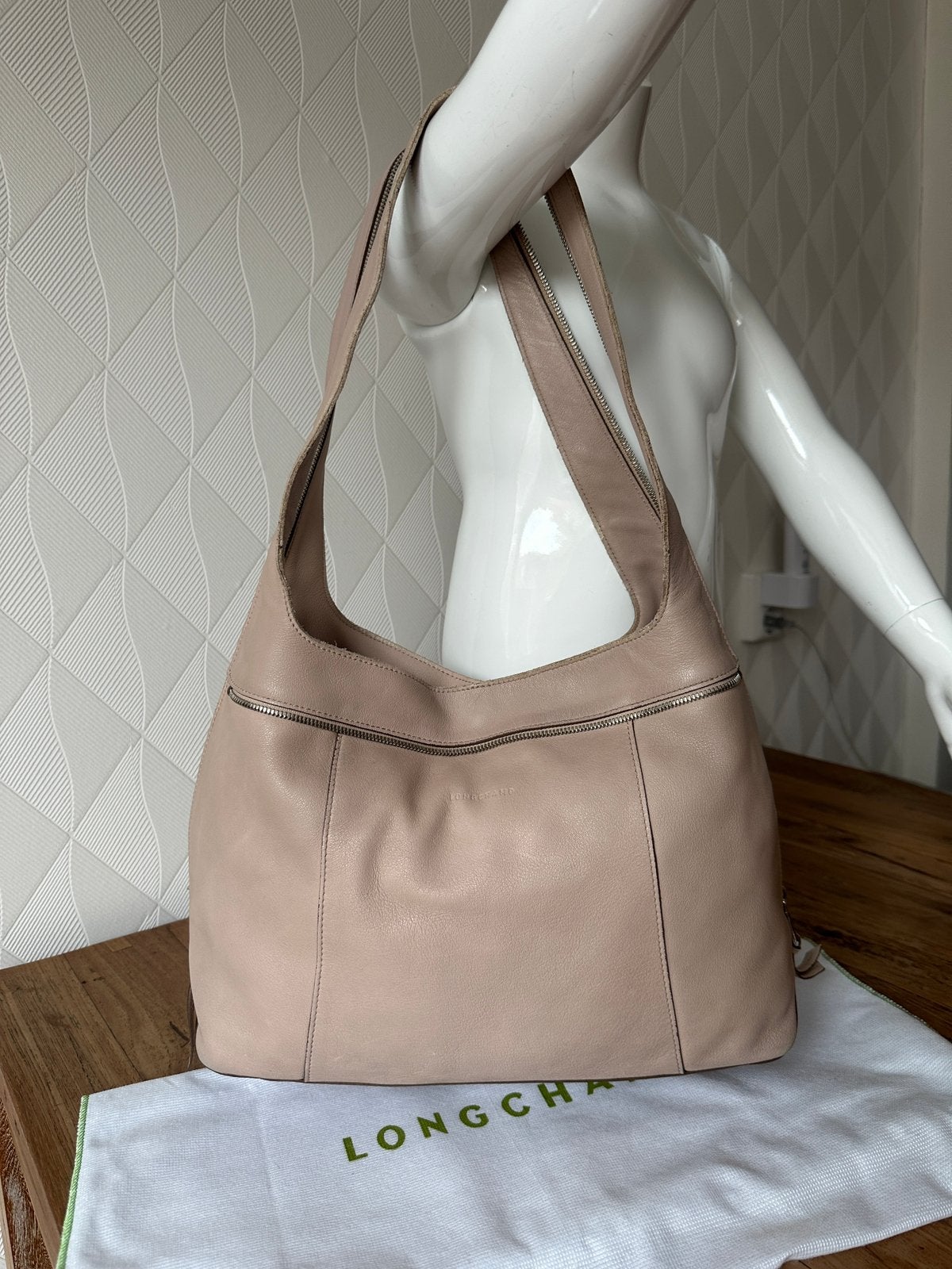 Longchamp Imperial Hobotas (Taupe/Nude), met stofzak, leer!!, Ophalen of Verzenden, Zo goed als nieuw, Beige, Handtas