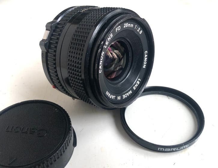 Canon FD 28mm 1:2.8 en FD Zoom 35-105mm 1:3.5, Ophalen of Verzenden, Zo goed als nieuw, Groothoeklens, Zoom