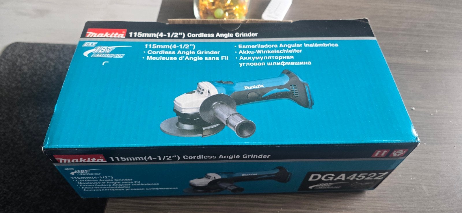 Makita DGA452Z Accu Haakse Slijper 115mm (Zonder Accu), Ophalen, Nieuw, Minder dan 700 watt, Haakse handslijpmachine