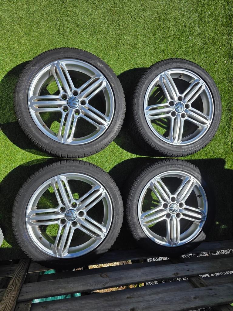 R LINE Velgen 17 inch met winterbanden, Auto-onderdelen, Banden en Velgen, Gebruikt, Banden en Velgen, 17 inch, Personenwagen