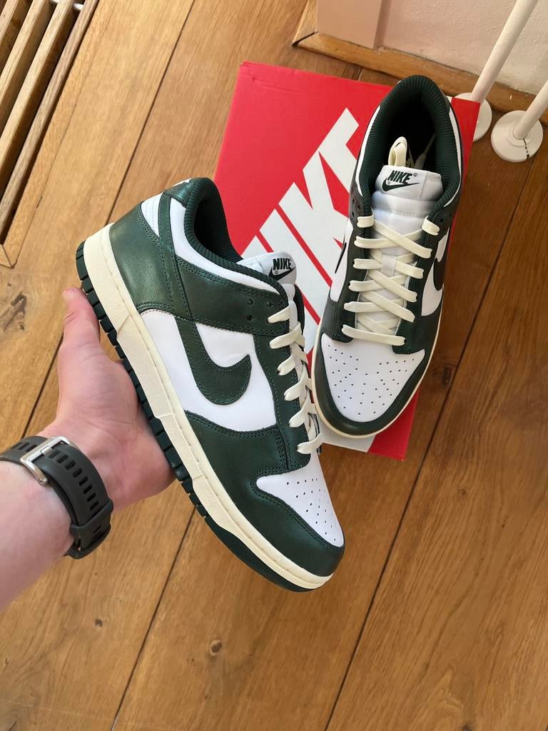 Dunk low vintage green, Kleding | Heren, Schoenen, Ophalen of Verzenden, Zo goed als nieuw, Overige kleuren