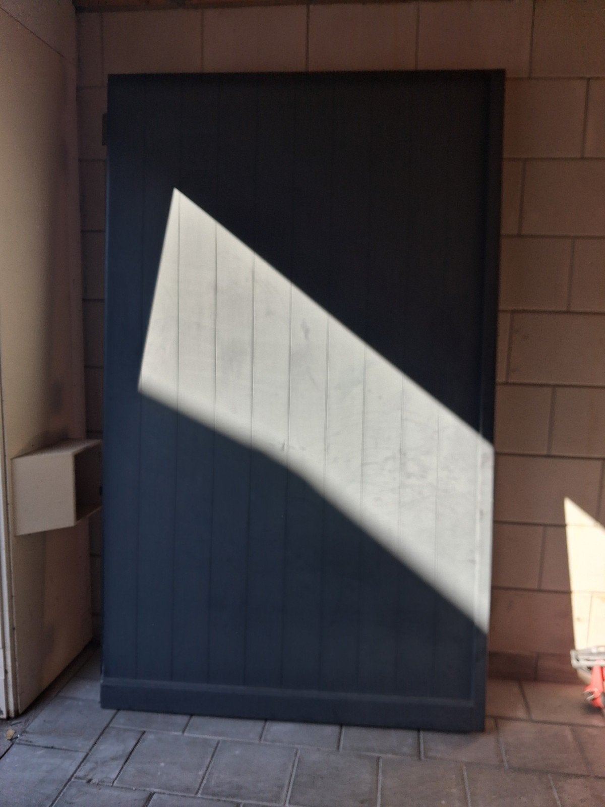 Gebruikte houten garagedeur - Donkergrijs, Gebruikt, Garagedeur, Ophalen of Verzenden, Hout