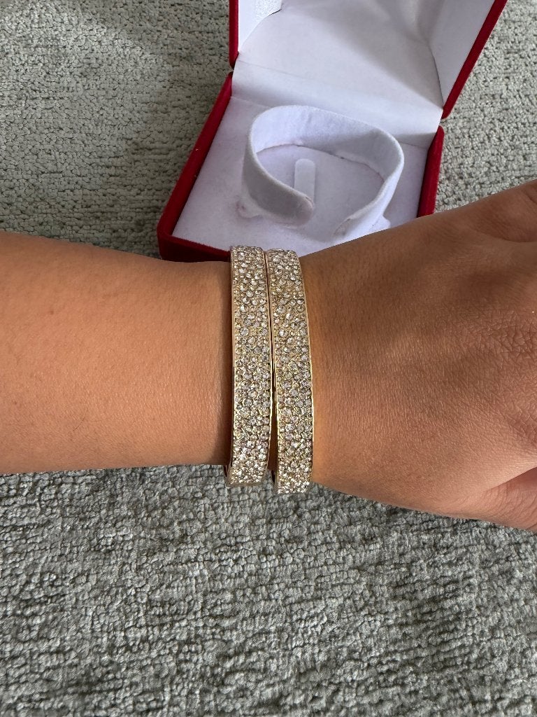 DKNY bangle armbanden, Ophalen of Verzenden, Zo goed als nieuw, Goud, Staal