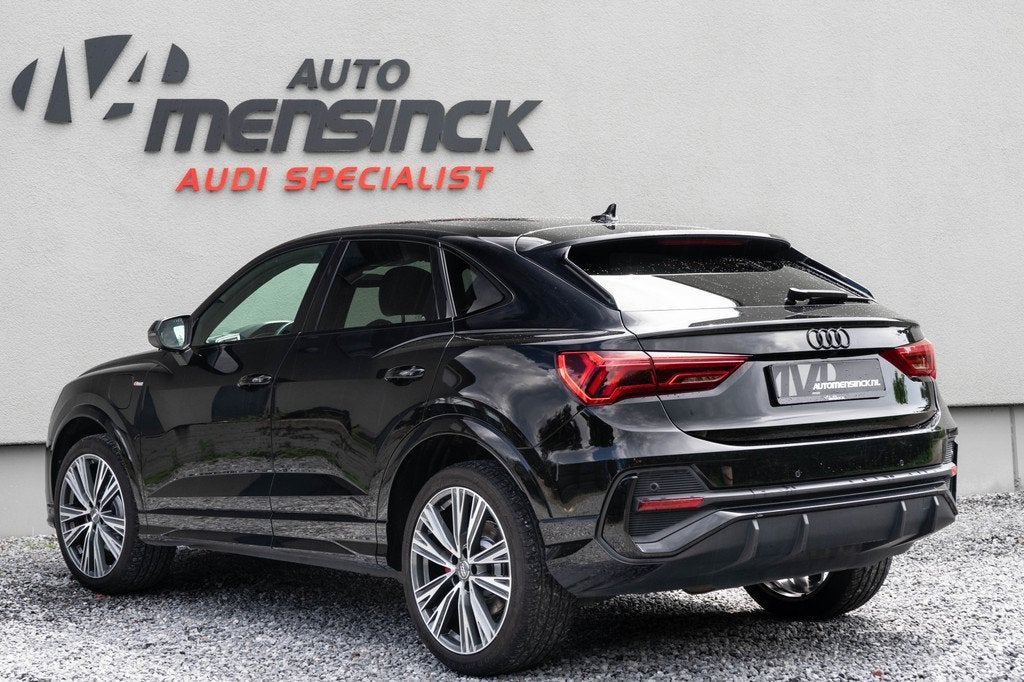 Audi Q3 Sportback 45 TFSI e / 2x S-line/ Virtual Cockpit/ To, Auto's, Gebruikt, Zwart, SUV of Terreinwagen, Geïmporteerd