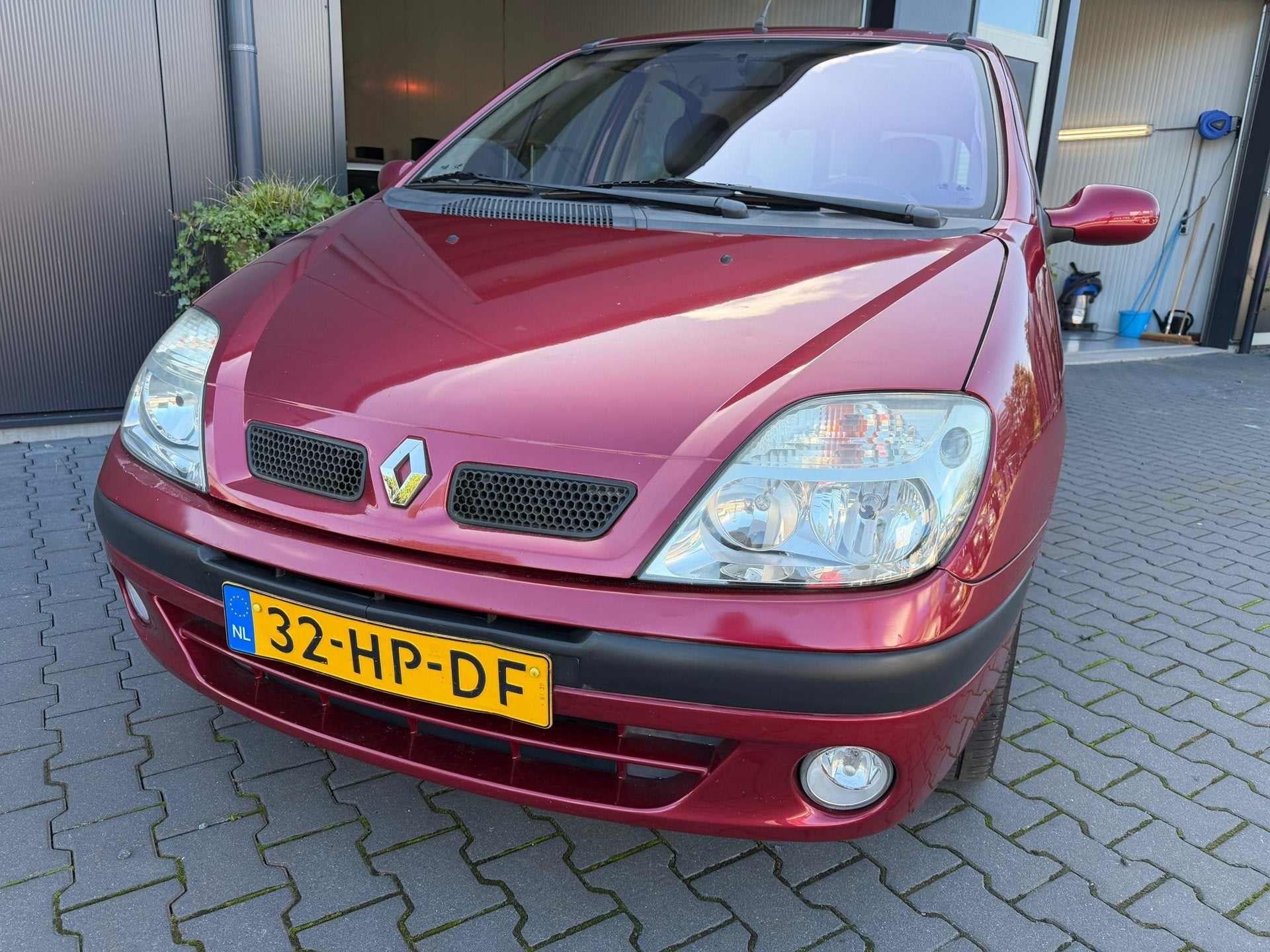 Renault Scénic 1.6-16V Expression, Gebruikt, 1225 kg, 4 cilinders, Elektrische ramen