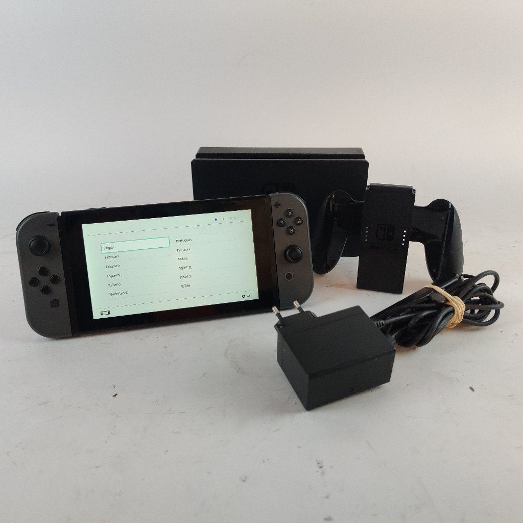 Nintendo Switch V1 32gb XAJ7 versie || Nu voor € 199.99, Spelcomputers en Games, Avontuur en Actie, Gebruikt, 1 speler, Ophalen of Verzenden