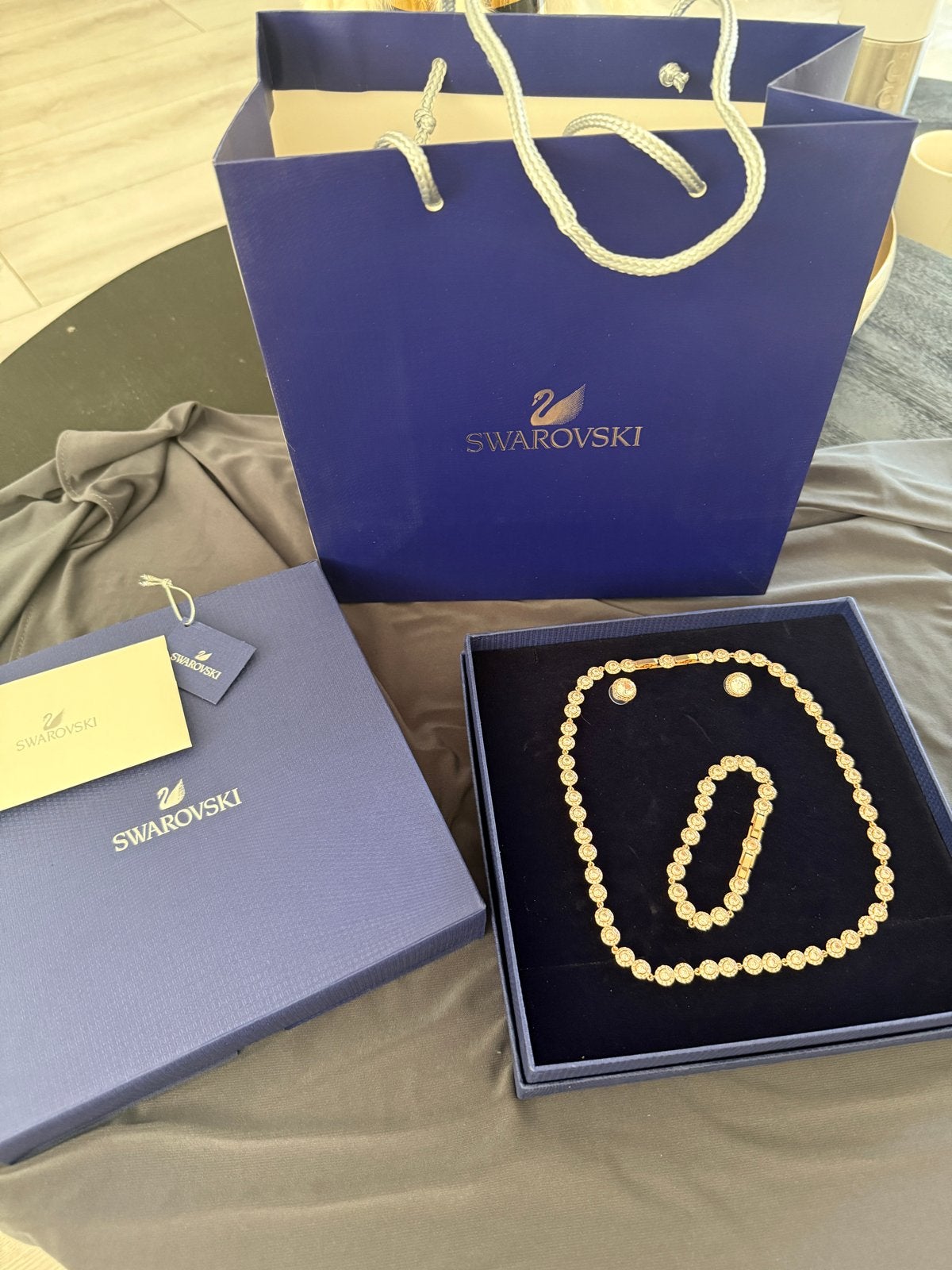 Swarovski Angelic Set Goud - Ketting, Armband, Oorbellen, Sieraden, Tassen en Uiterlijk, Met kristal, Overige materialen, Nieuw