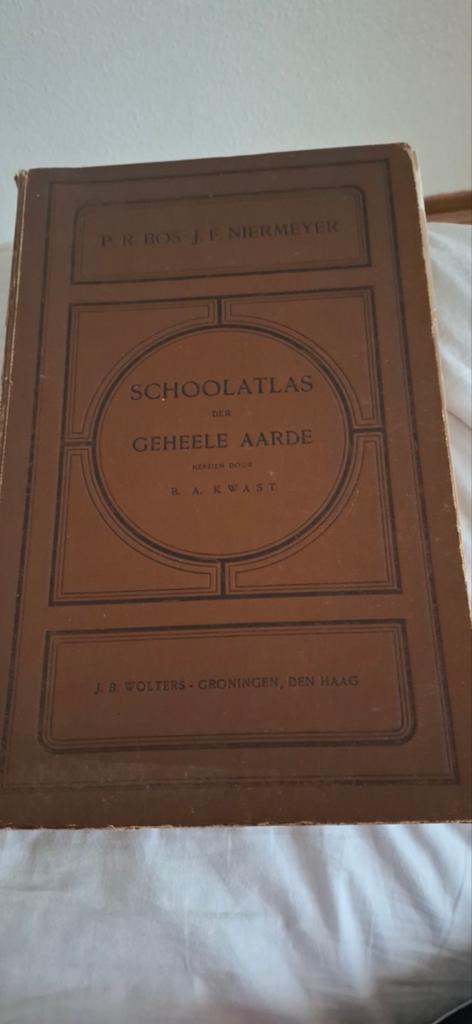 Oude schoolatlas, Ophalen of Verzenden, Gelezen, 1800 tot 2000, Wereld