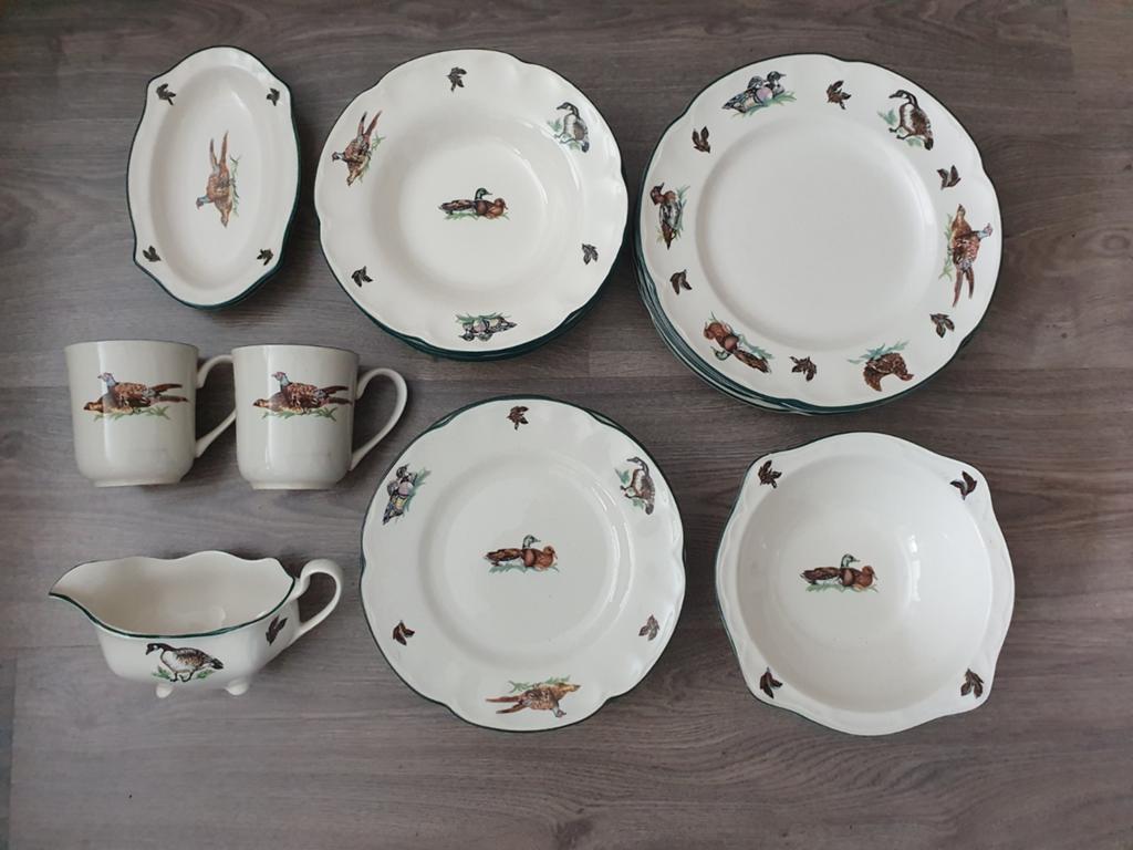 23 stuks Brookshire servies van de Johnson Brothers 1883 is, Antiek en Kunst, Antiek | Servies los, Ophalen