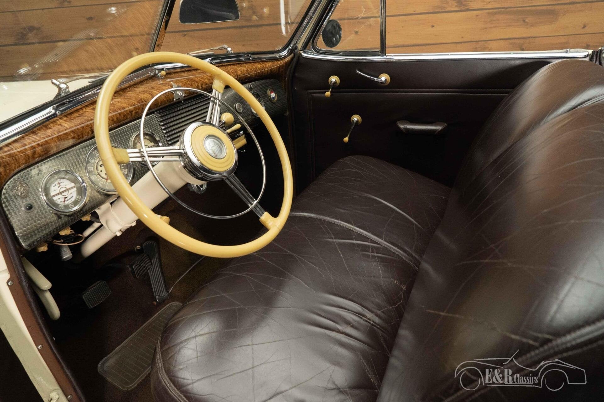 Buick Eight Special Cabriolet | 1940, Auto's, Achterwielaandrijving, 4 stoelen, Beige, Leder
