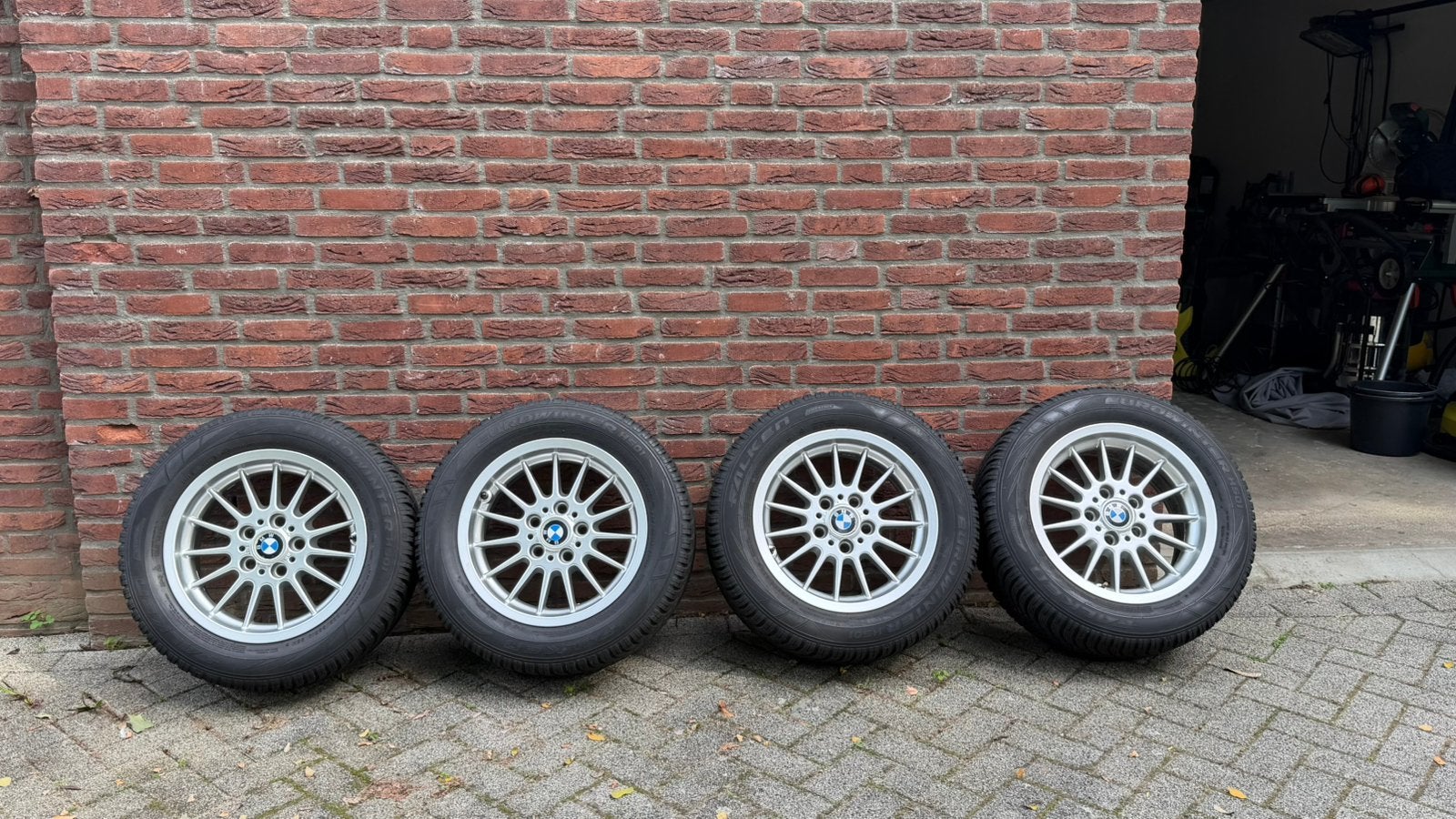 BMW e39 16” style 32 velgen met winterbanden, Auto-onderdelen, Ophalen, Velg(en), 16 inch, 205 mm
