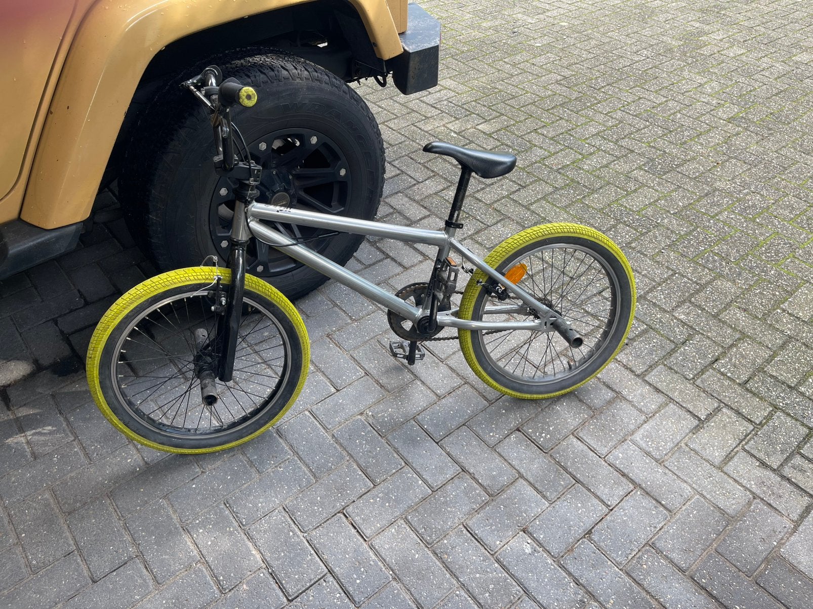 Stoere BMX / Freestyle fiets 20 inch – limegroene banden, Ophalen of Verzenden, Gebruikt, Staal