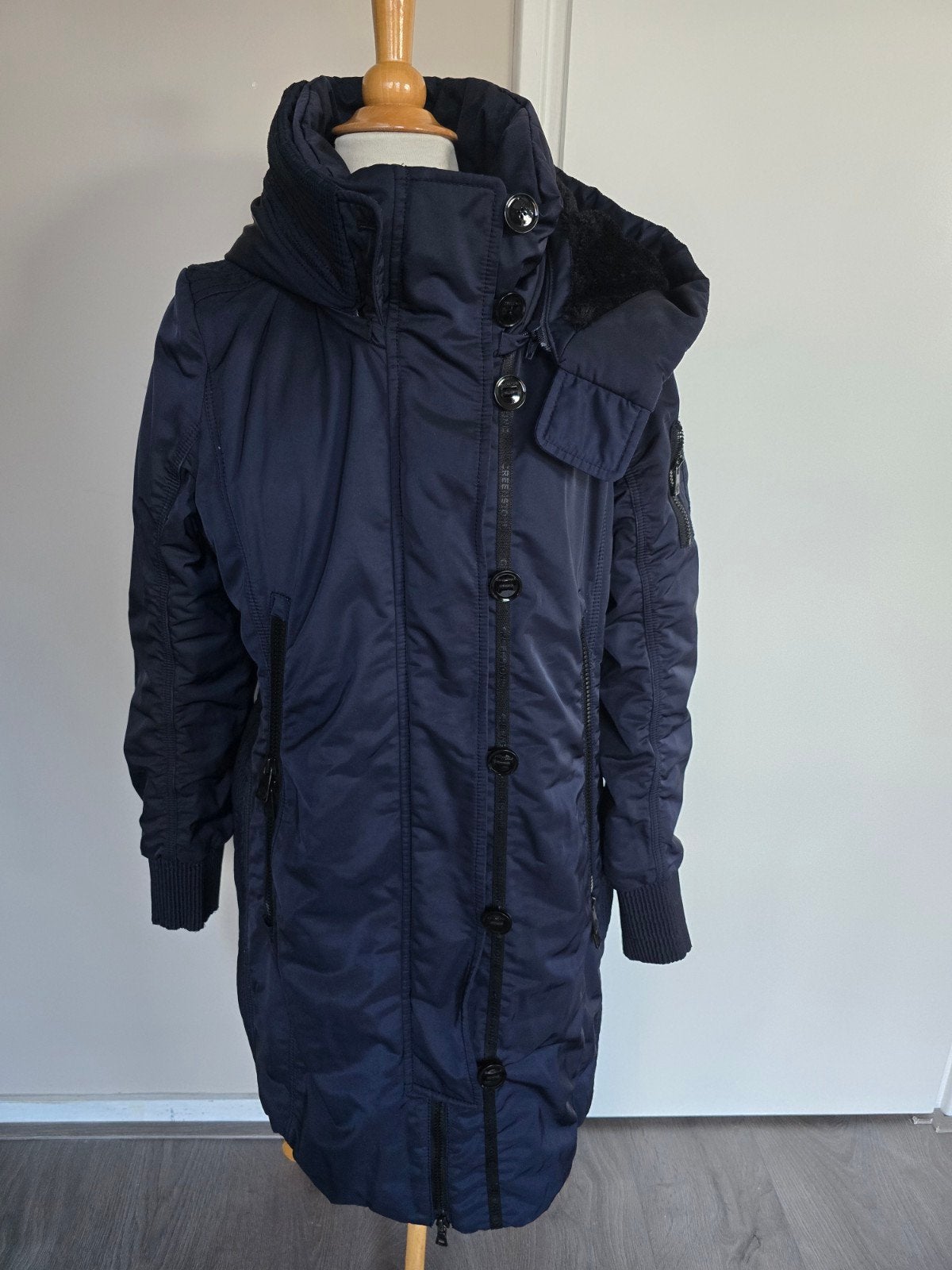 Creenstone blauwe winterjas 42, Ophalen of Verzenden, Zo goed als nieuw, Maat 42/44 (L), Blauw