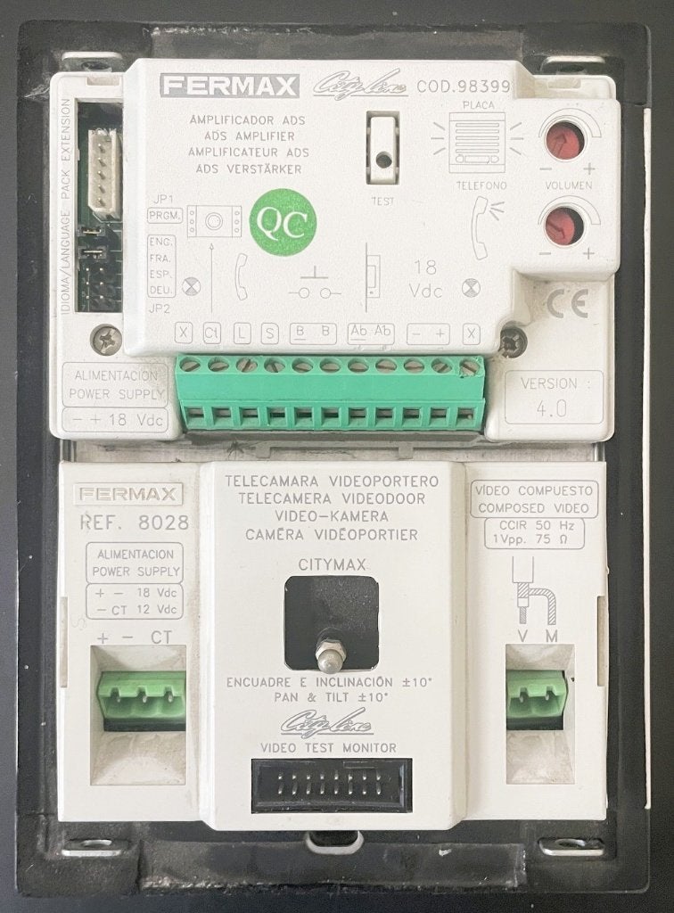 FERMAX video intercom - camera en versterker, Verzenden, Gebruikt