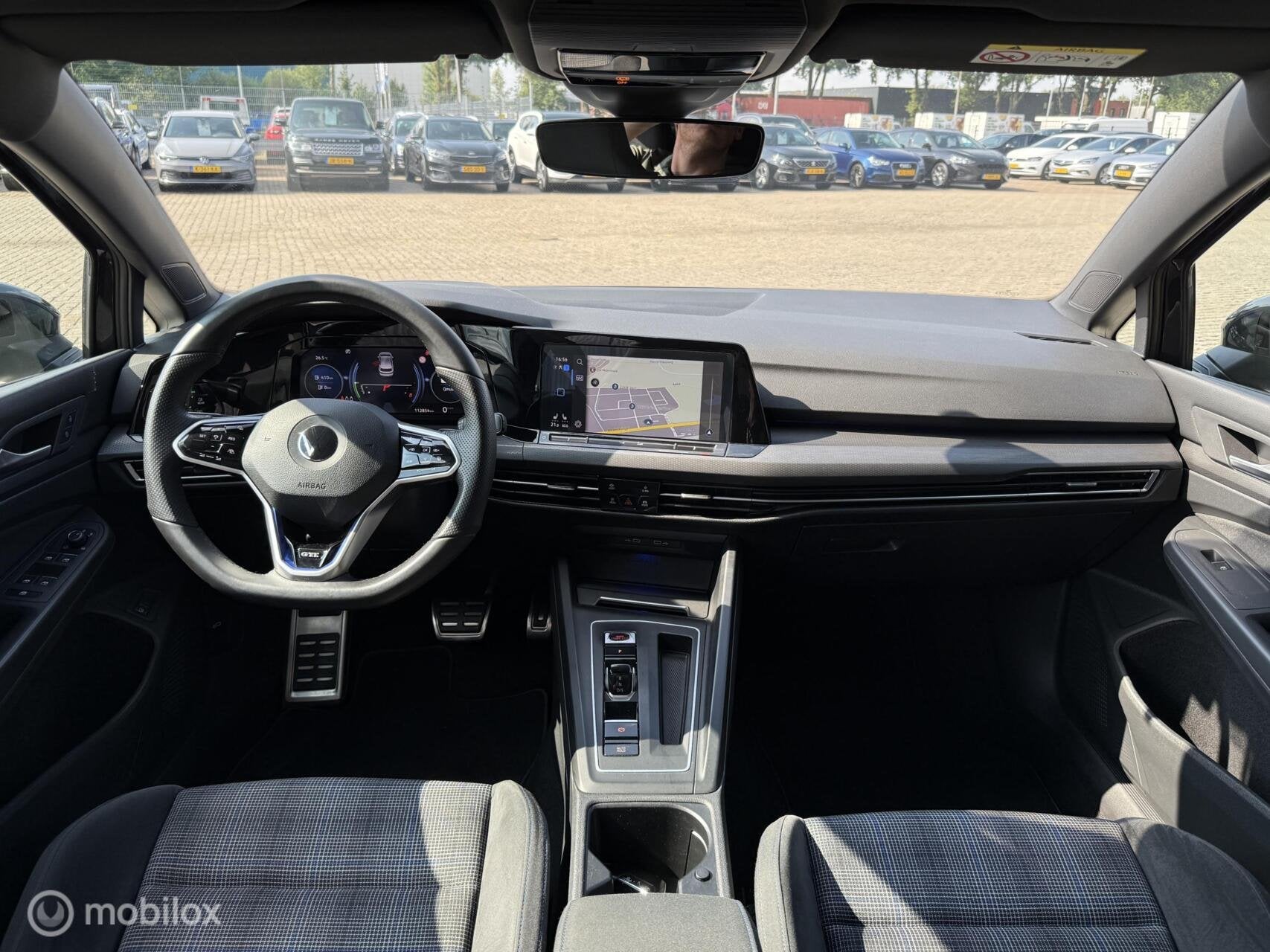 Volkswagen Golf 1.4 eHybrid GTE NARDO GRIJS |TREKHAAK, Auto's, Gebruikt, 4 cilinders, Te koop, Velours