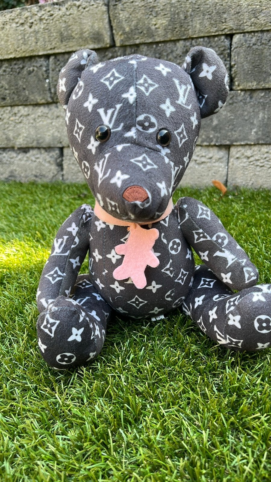 Louis Vuitton Monogram Knuffelbeer - Zwart/Wit, Overige merken, Overige karakters, Beer, Zwart