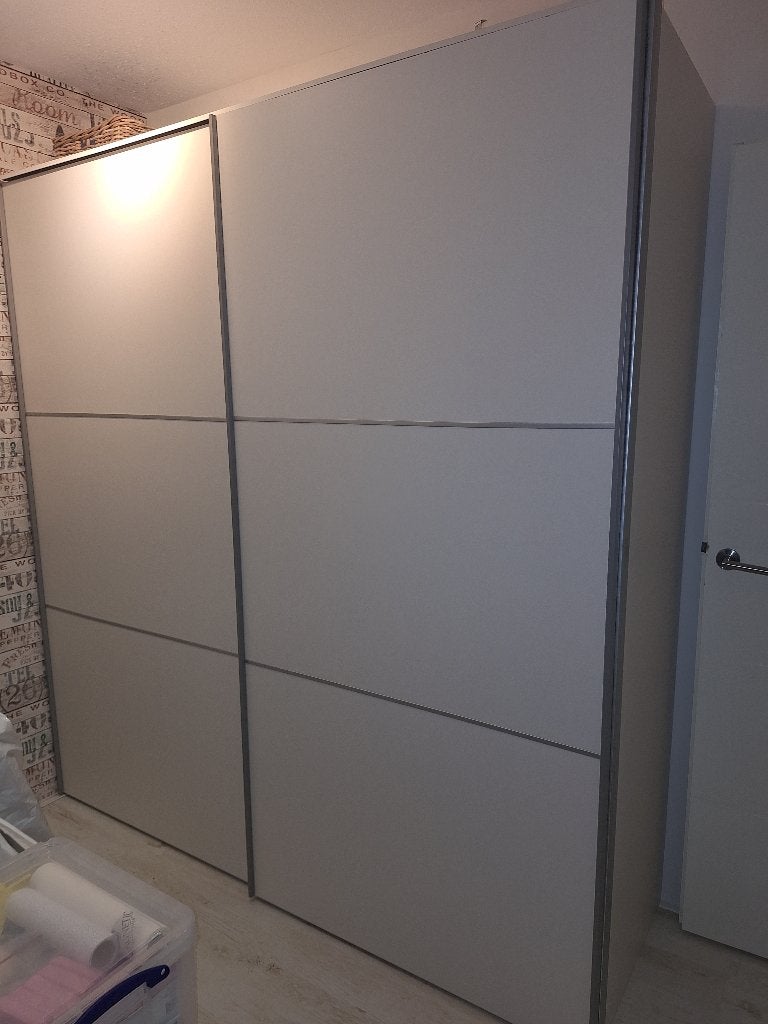 kledingkast, Ophalen, Met deur(en), Gebruikt, 200 cm of meer