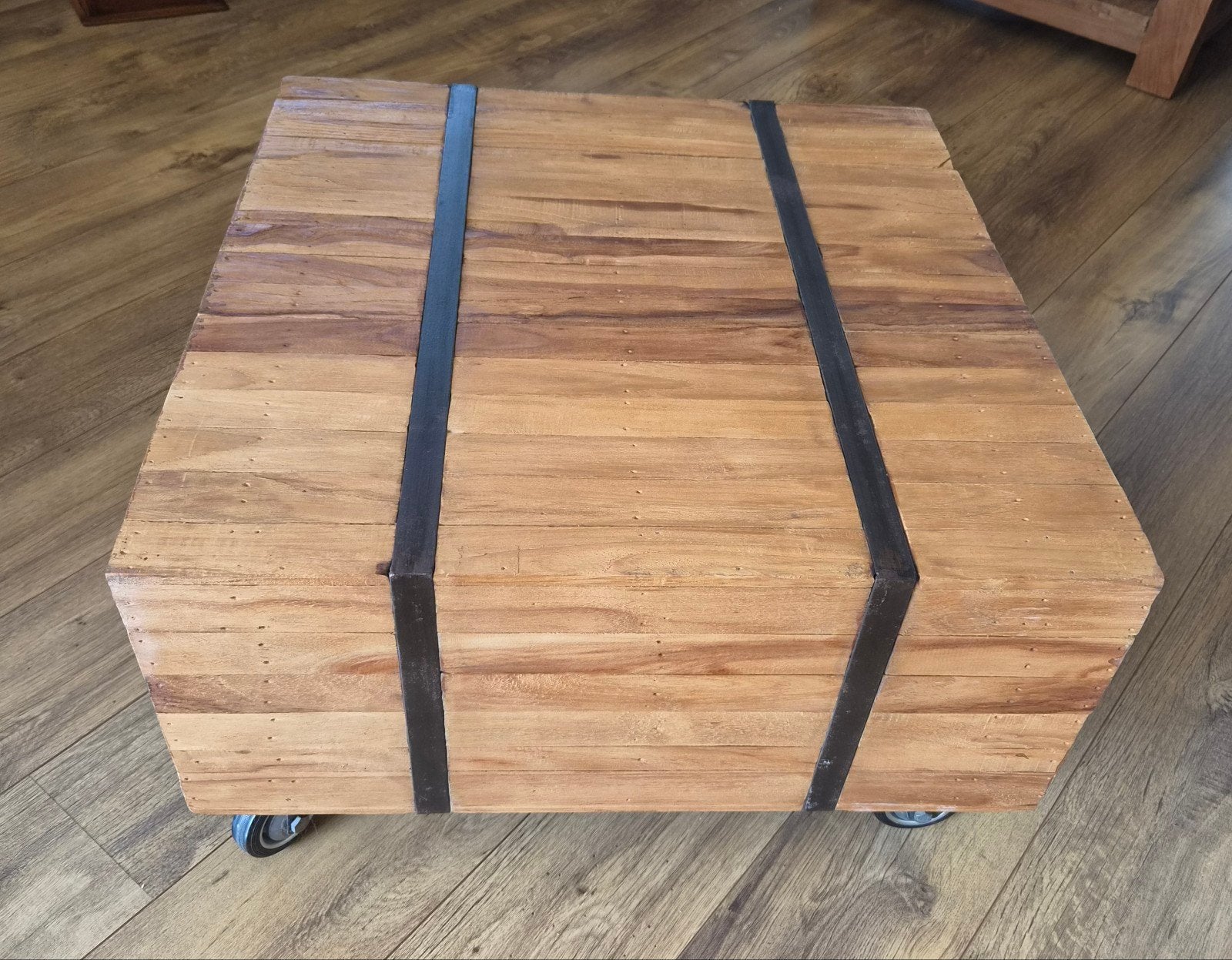 Salontafel teakhout, Ophalen, 50 tot 100 cm, 50 tot 100 cm, Zo goed als nieuw