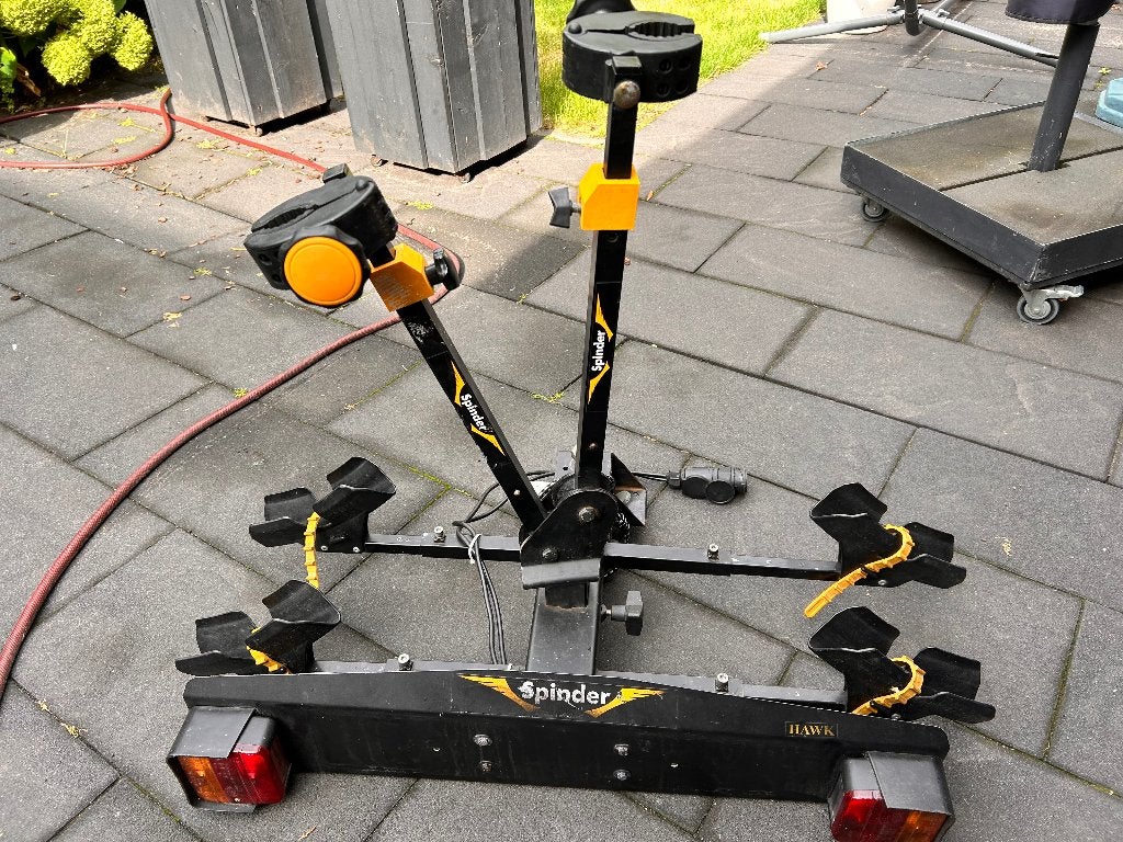 Spinder Hawk fietsendrager, Ophalen, Gebruikt, Elektrische fiets, 2 fietsen