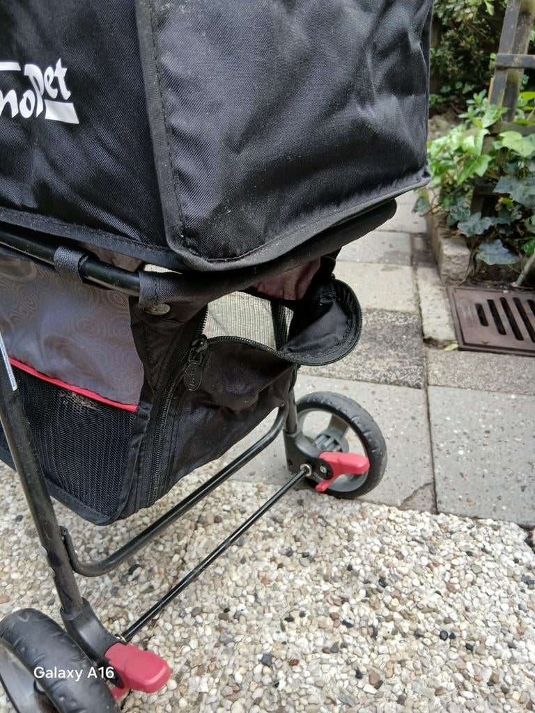 Hondenbuggy aangeboden, Dieren en Toebehoren, Ophalen