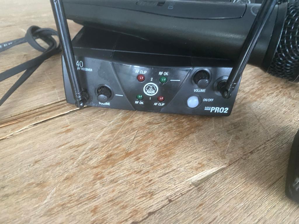 AKG WMS 40 Mini2 Dual Vocal Set - Goede Staat, Muziek en Instrumenten, Microfoons, Gebruikt, Ophalen of Verzenden, Nvt, Zangmicrofoon