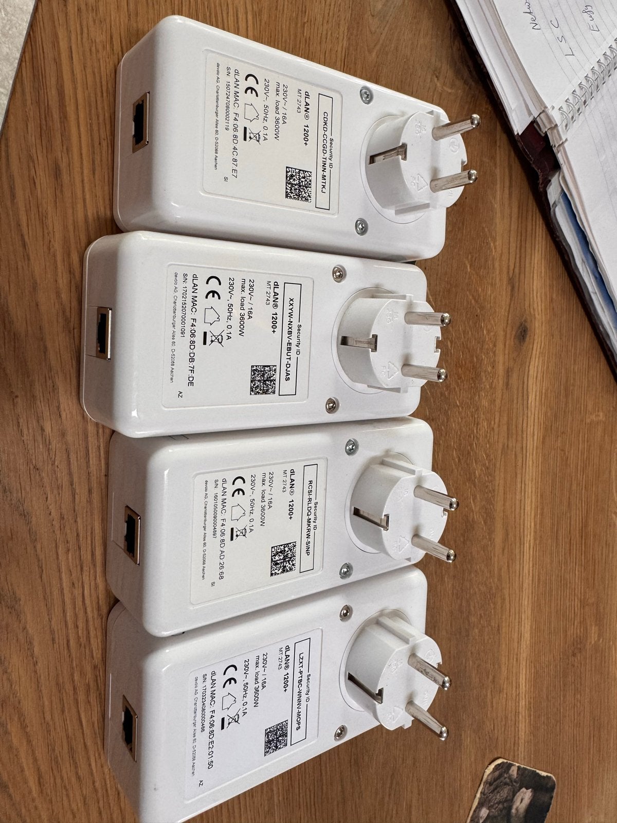 4x devolo dLAN 1200+ Powerline Adapters - Zo goed als nieuw, Computers en Software, Powerlines, Ophalen of Verzenden, Zo goed als nieuw