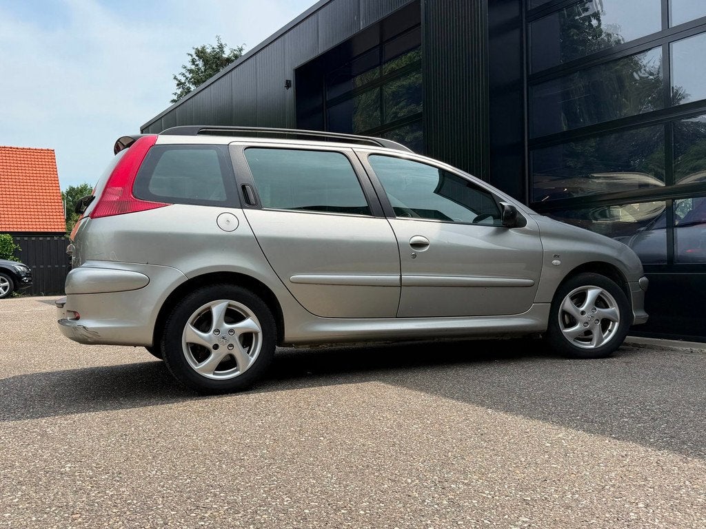 Peugeot 206 SW 1.6-16V XS Pack Elektr. Pakket APK, Auto's, Peugeot, Voorwielaandrijving, 15 km/l, 4 cilinders, Origineel Nederlands