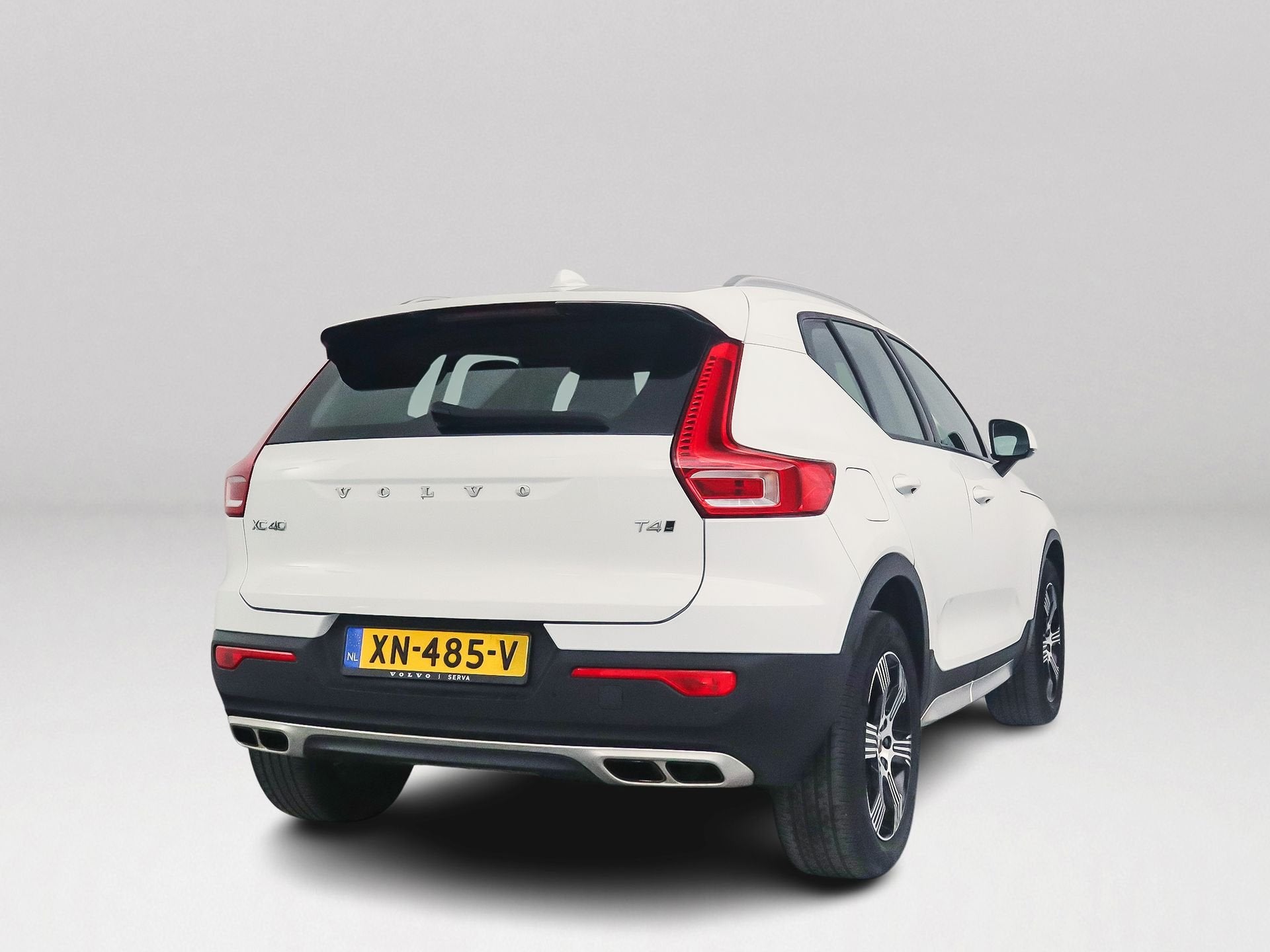 Volvo XC40 T4 AWD Momentum | Parkeercamera | Harman Kardon |, Automaat, 12 maanden, Wit, Bedrijf