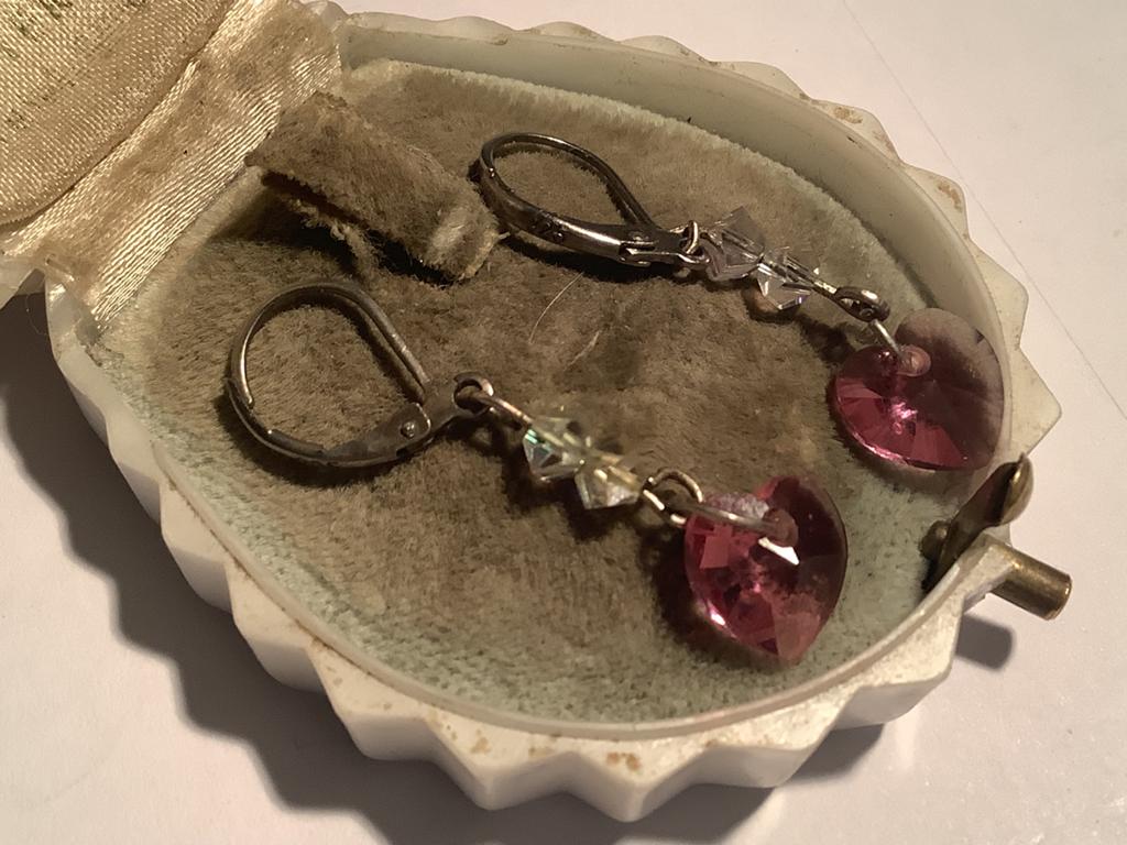 925 ZILVEREN OORHANGERS MET WITTE EN ROZE HART KRISTALLEN, Verzenden, Zilver, Oorbellen