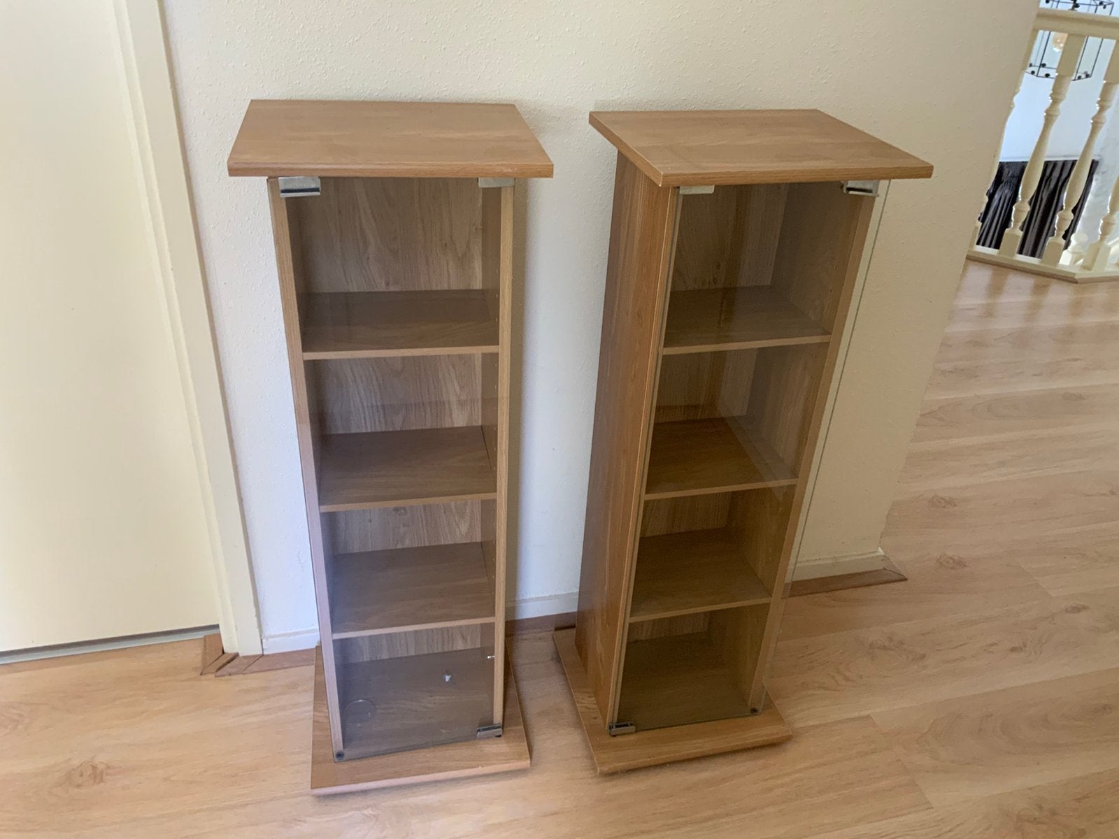 2 kastjes, Ophalen, Zo goed als nieuw, Hout, Cd's