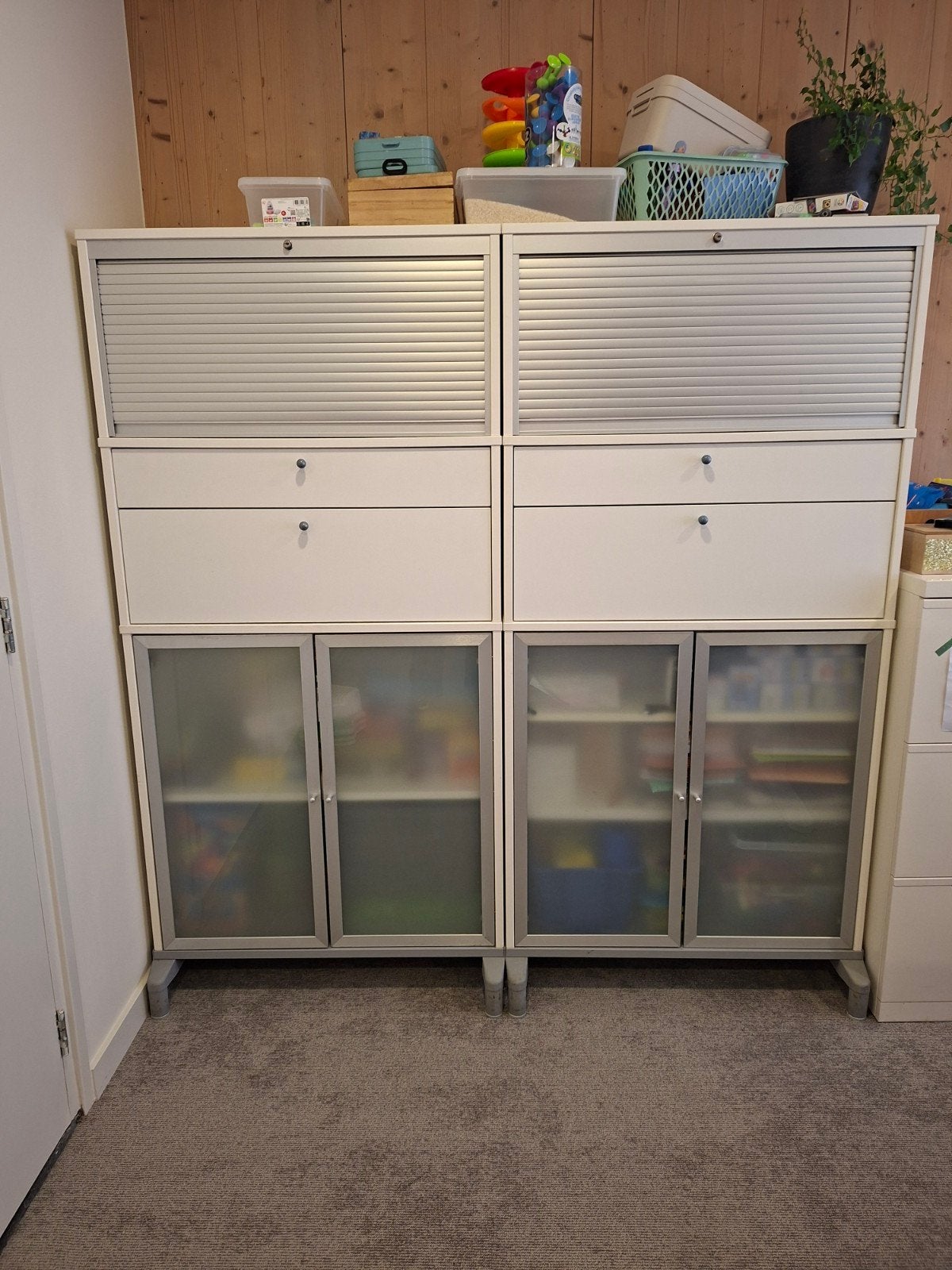 IKEA Effektiv kasten met roldeuren en lades, Ophalen, 100 tot 150 cm, Met lade(s), 150 tot 200 cm