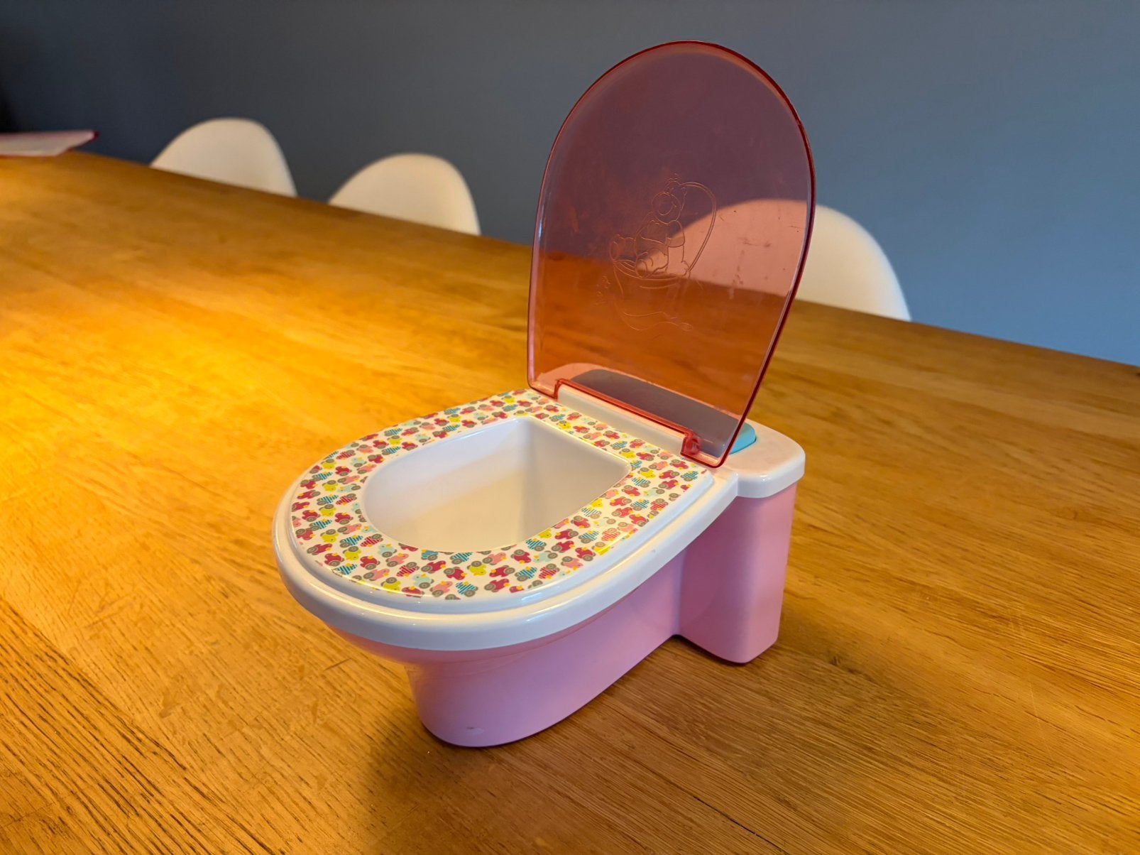 Baby born toilet met geluid, Kinderen en Baby's, Ophalen, Zo goed als nieuw, Babypop