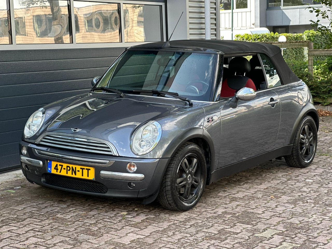 MINI Cabrio 1.6 ONE PEPPER YOUNTIMER (bj 2004), Auto's, Mini, Bedrijf, Te koop, Cabrio, ABS, Airbags, Airconditioning, Alarm, Boordcomputer