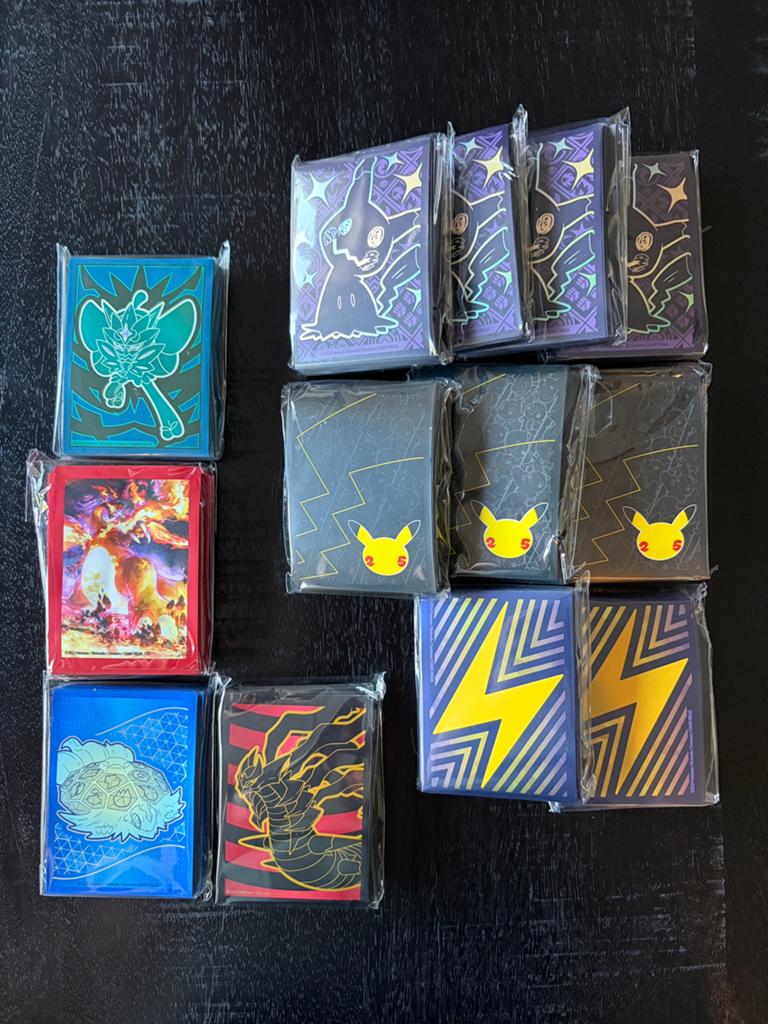 13x 65 Pokemon Sleeves - Compleet, Ophalen of Verzenden, Nieuw, Sleeves of Kaarthoesjes