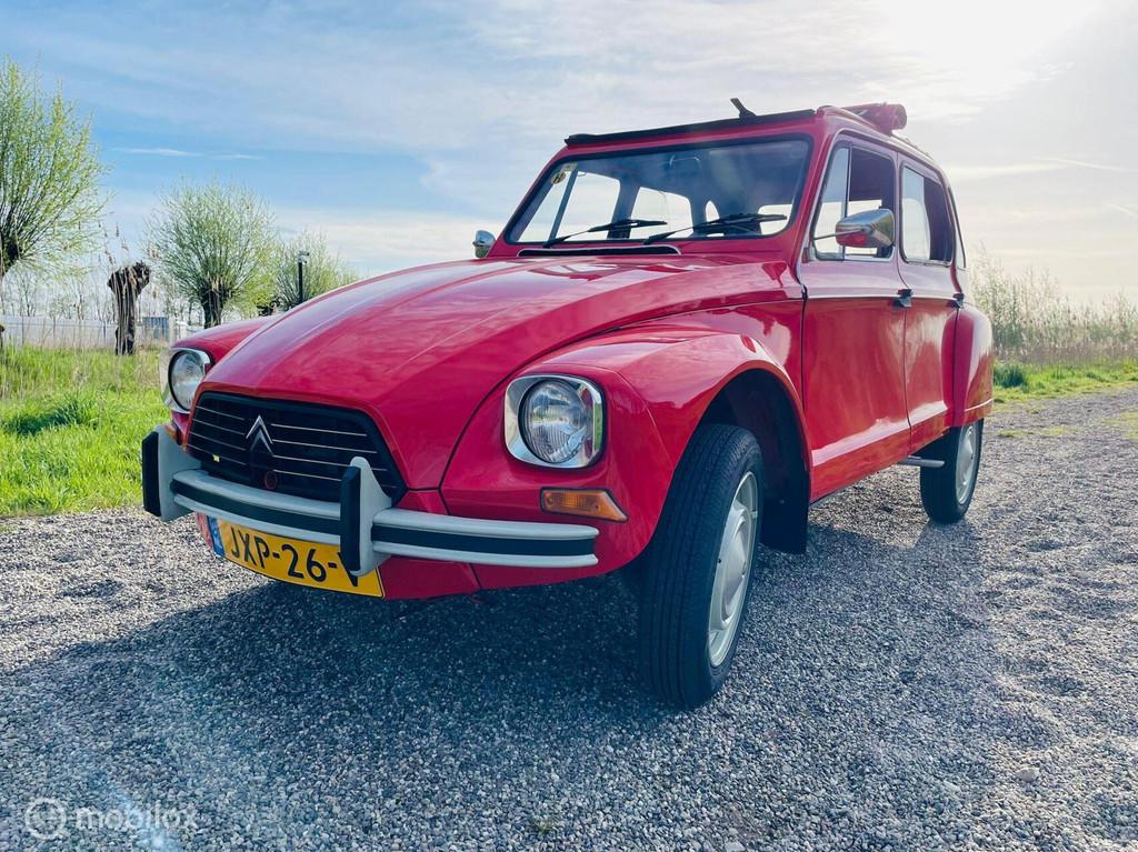 Dyane 6 rouge geranium 02-1978 124.840 km, Auto's, Voorwielaandrijving, Cabriolet, Bedrijf, Handgeschakeld