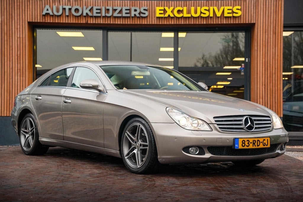 Mercedes-Benz CLS-klasse 350 Engine Broken! AMG 18"wielen Le, Auto's, Automaat, Achterwielaandrijving, Gebruikt, 4 stoelen