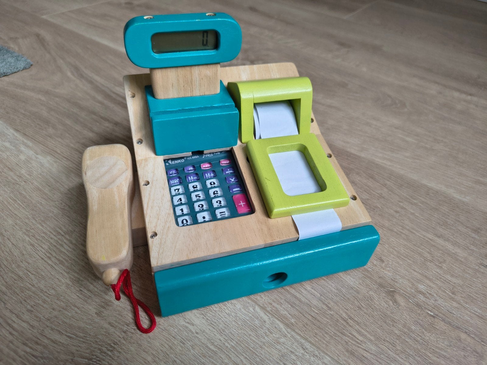 Houten kassa met rekenmachine en bonpapier, Ophalen, Gebruikt