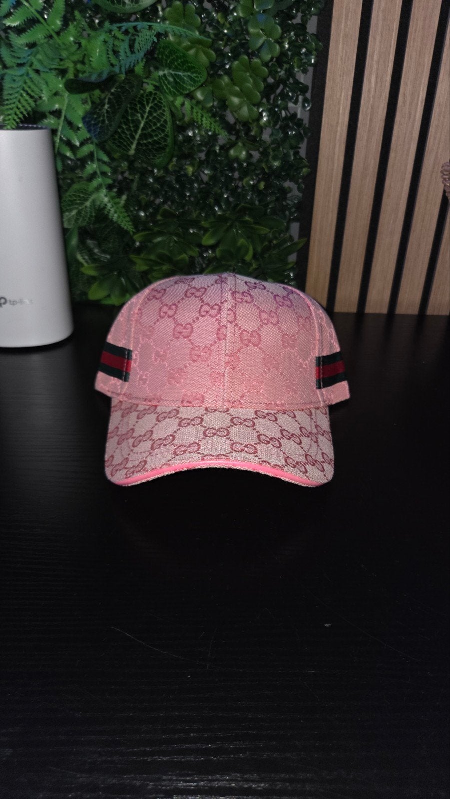 Roze Gucci Pet - Nieuw in de Sale!, Ophalen of Verzenden, Nieuw, Pet