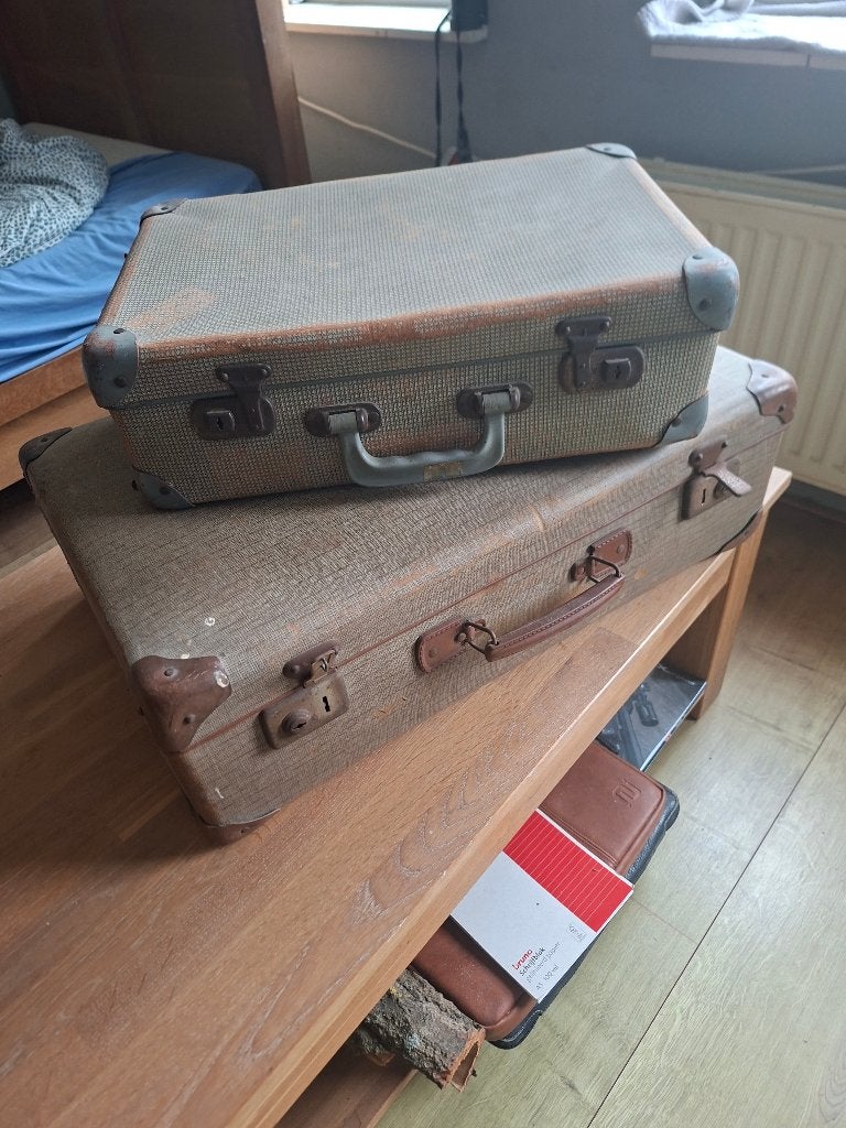vintage koffers 2x, Sieraden, Tassen en Uiterlijk, Ophalen, Overige materialen, Gebruikt, Slot